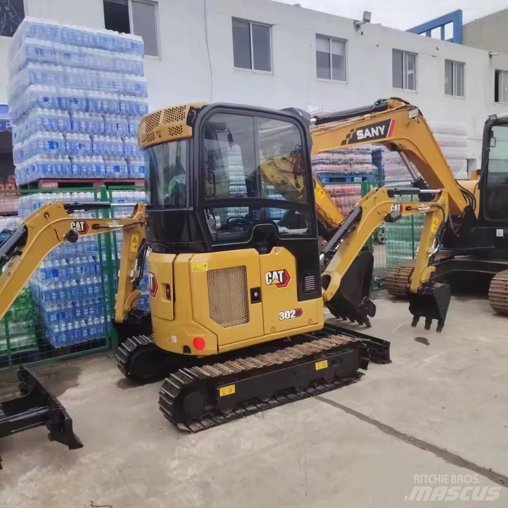 CAT 302 小型挖掘机