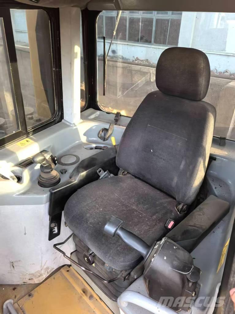 CAT CAT D6R 履带式推土机