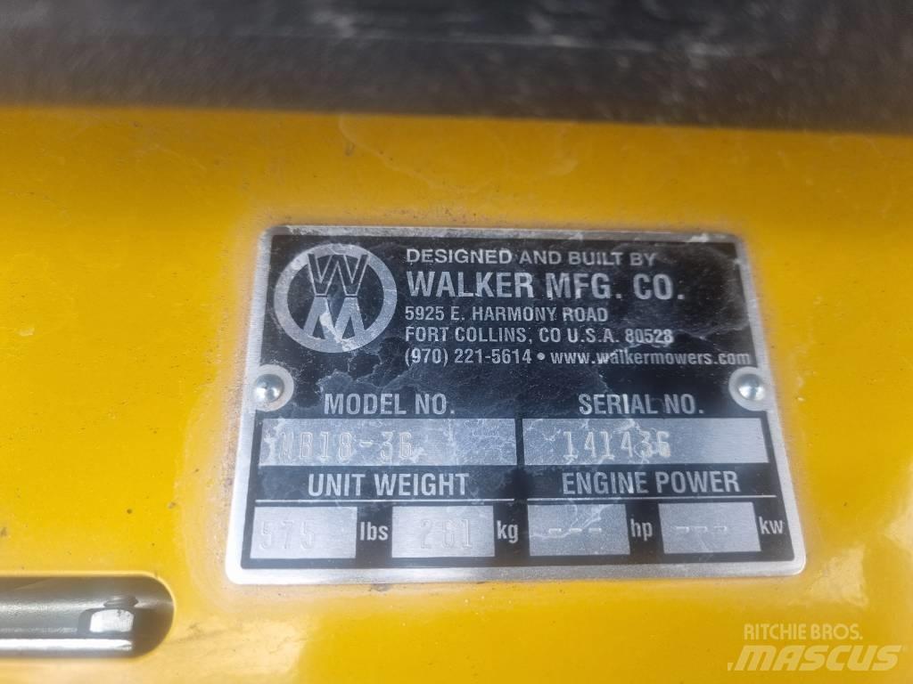 Walker B18 骑乘式割草机
