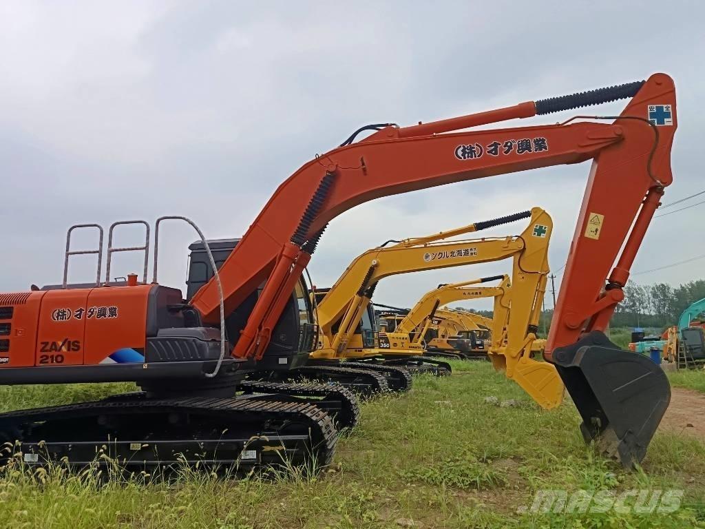 Hitachi ZX 210 履带挖掘机