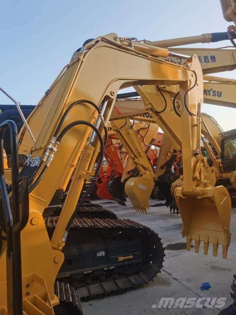 Komatsu PC 56 小型挖掘机