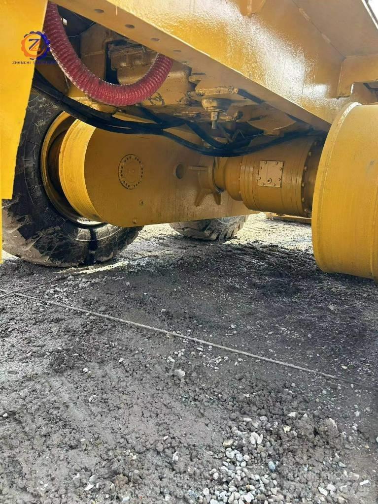 CAT 140 H 平地机/推土机