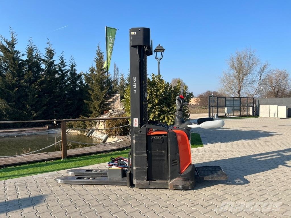 Toyota SPE 140 手推堆垛车