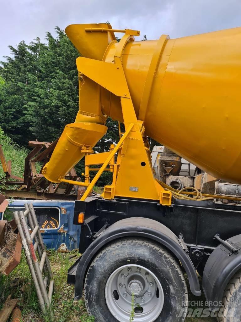  Concrete Mixer 其他拖车
