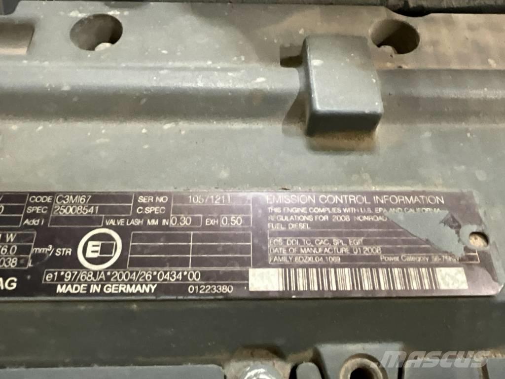 Terex TW 85 轮式挖掘机