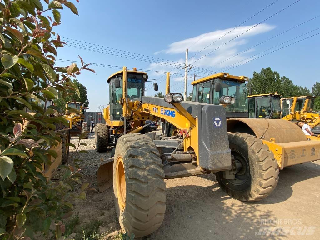 XCMG SX233JE 单轮压路机