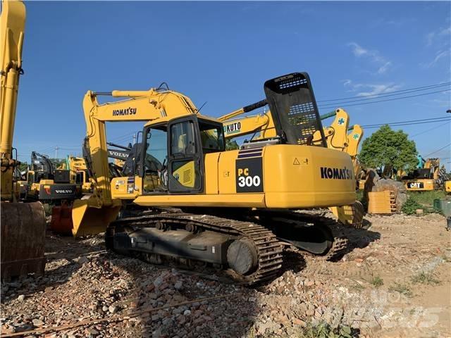 Komatsu PC300-7 履带挖掘机