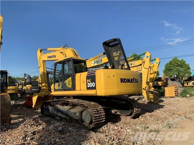 Komatsu PC300-7 履带挖掘机