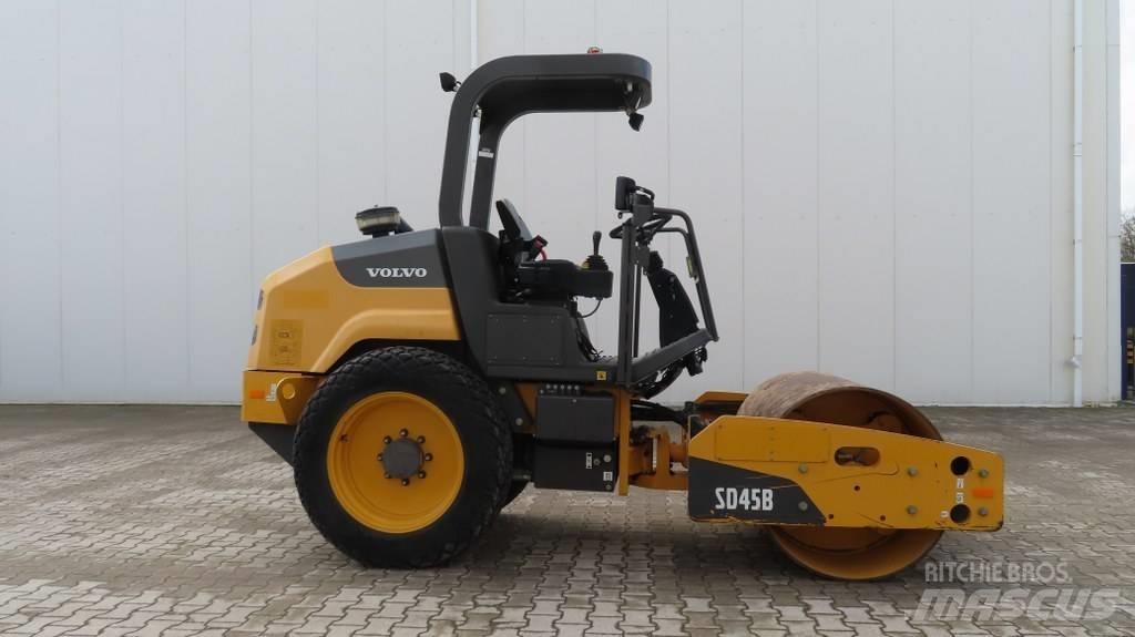 Volvo SD 45 B 单轮压路机