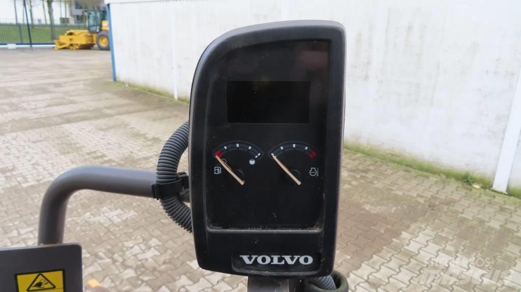 Volvo SD 45 B 单轮压路机