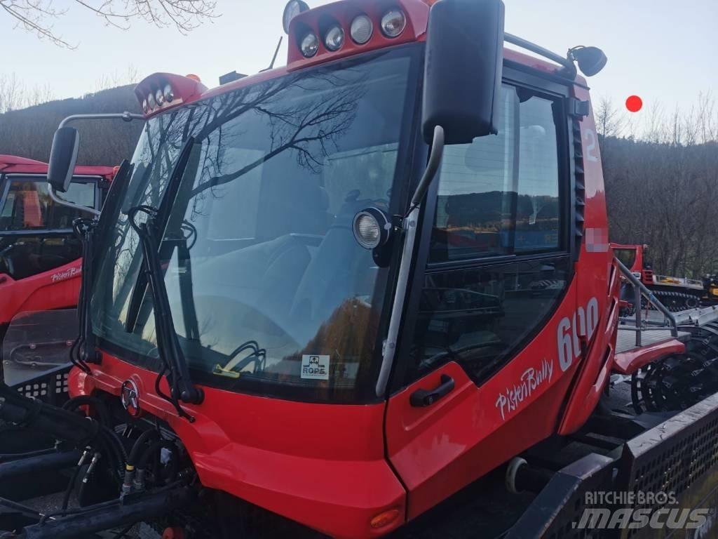 Kässbohrer PB 600 铲雪车