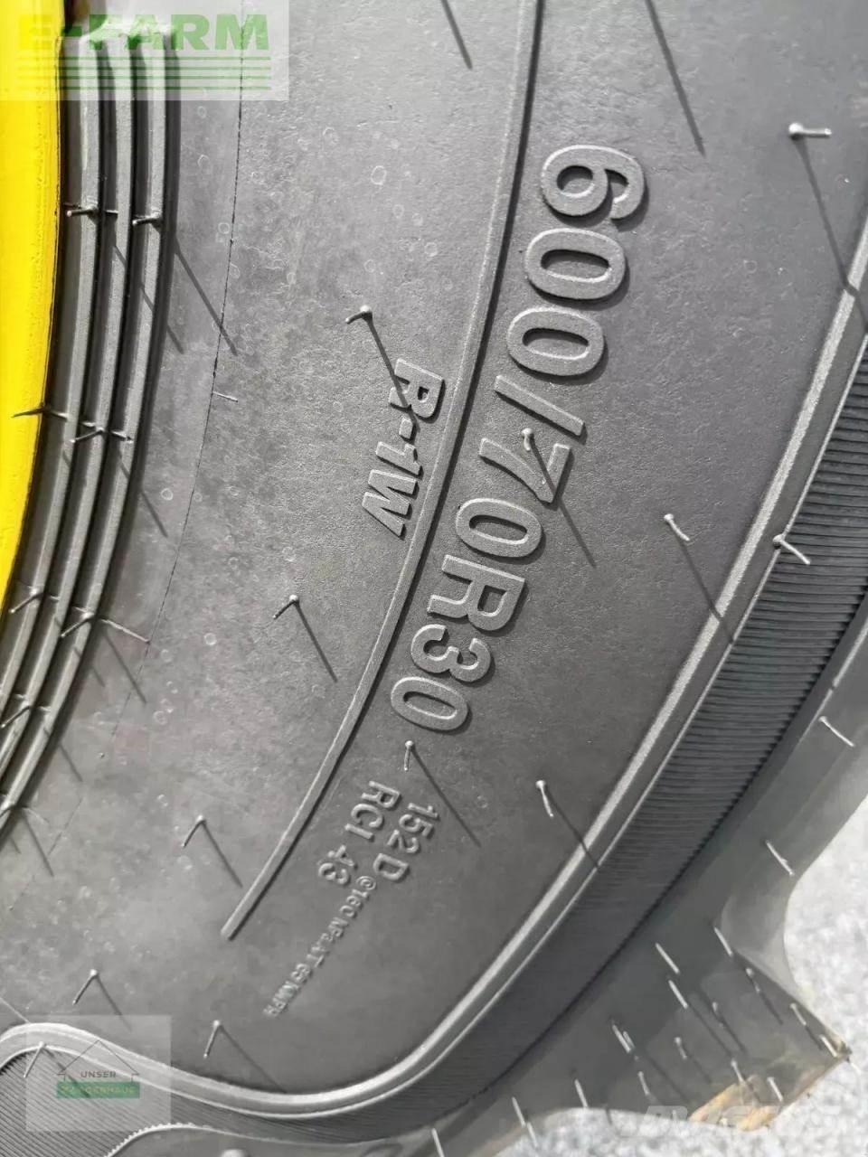 John Deere 7920 拖拉机/农用车