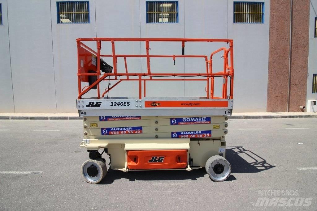 JLG 3246 ES 剪叉式升降机