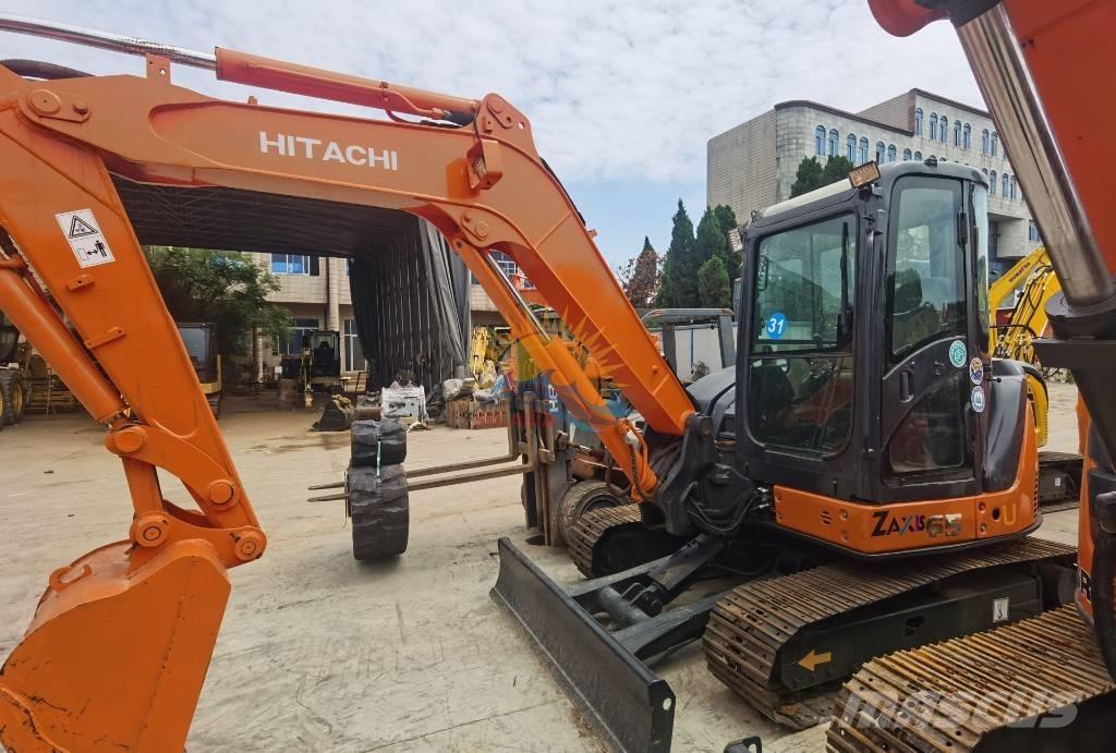 Hitachi ZX 65 小型挖掘机