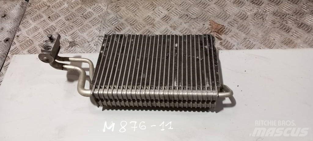 MAN TGL.     81619206036 散热器