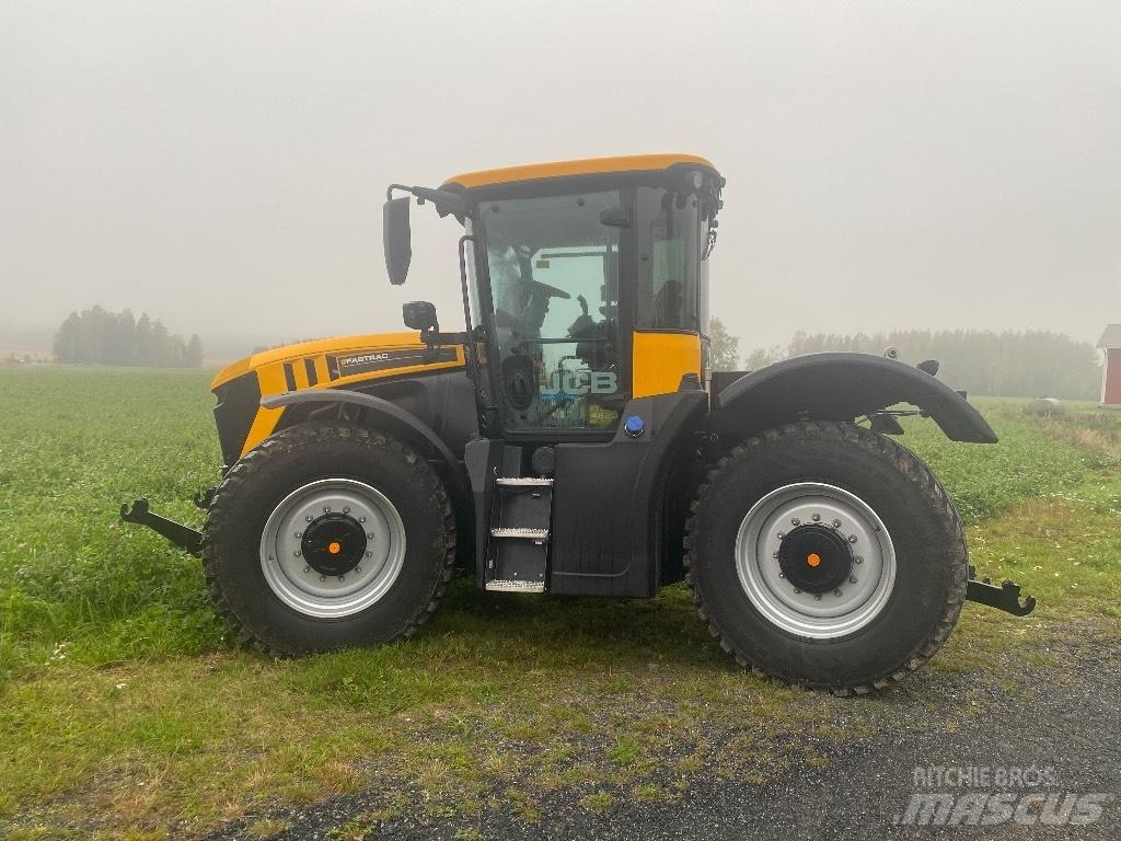 JCB Fastrac 4220 拖拉机/农用车