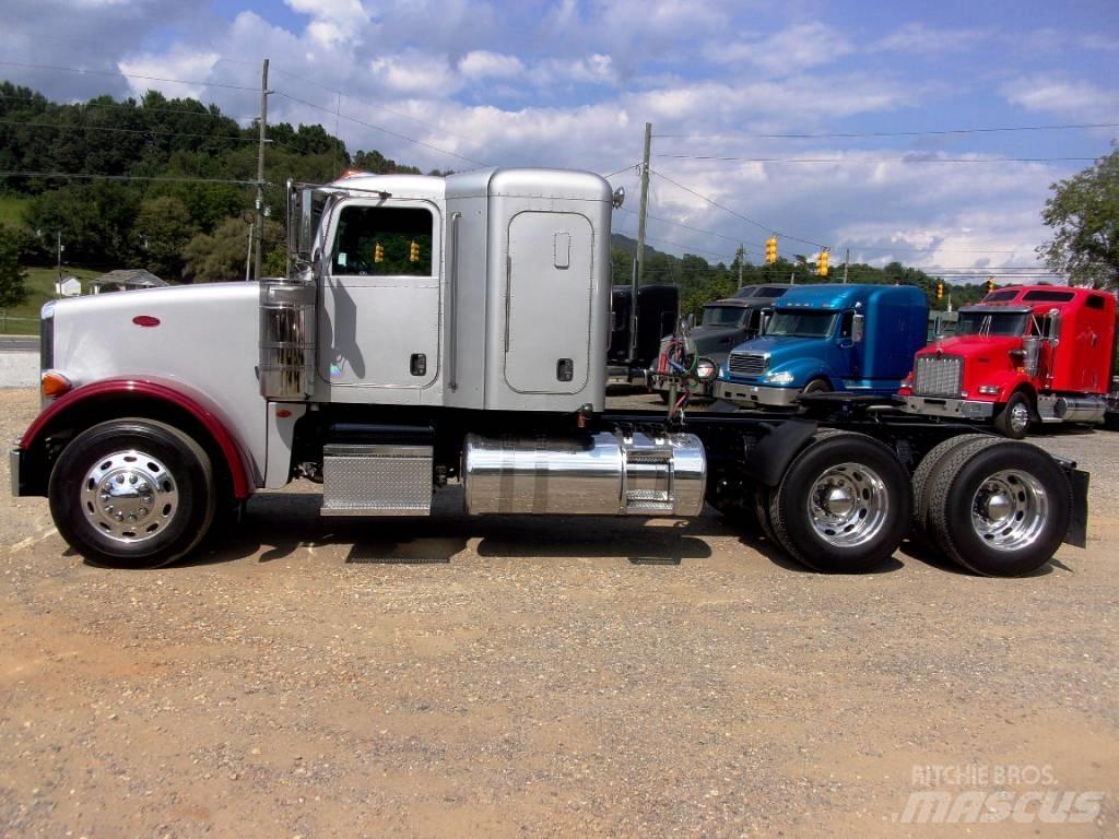 Peterbilt 367 牵引车