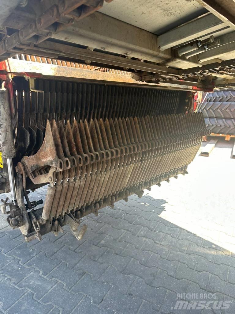 Lely Tigo XR 75 自动装载拖车
