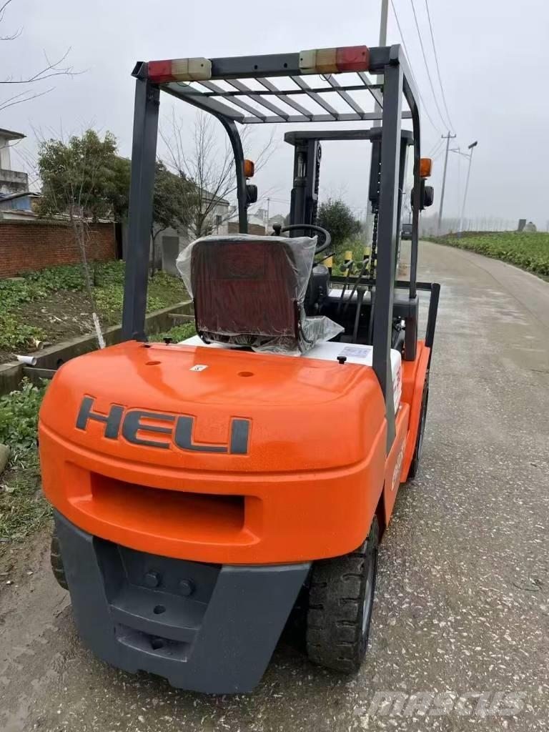 Heli 30 伸缩臂叉装车|叉装车