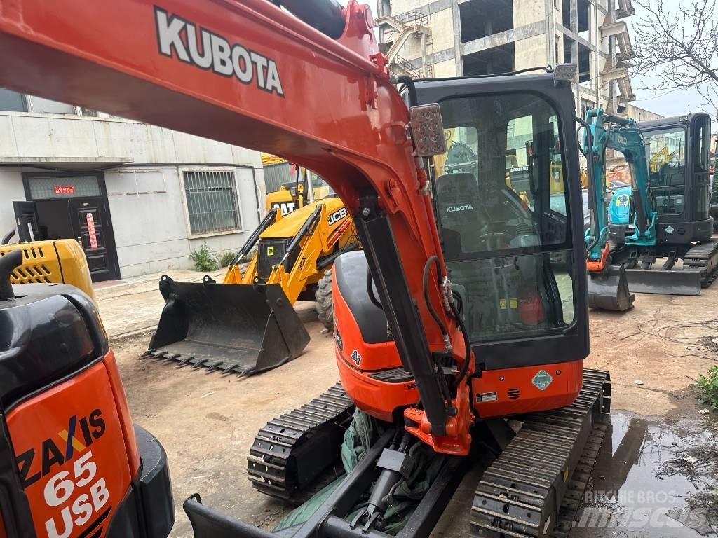 Kubota U 35 小型挖掘机