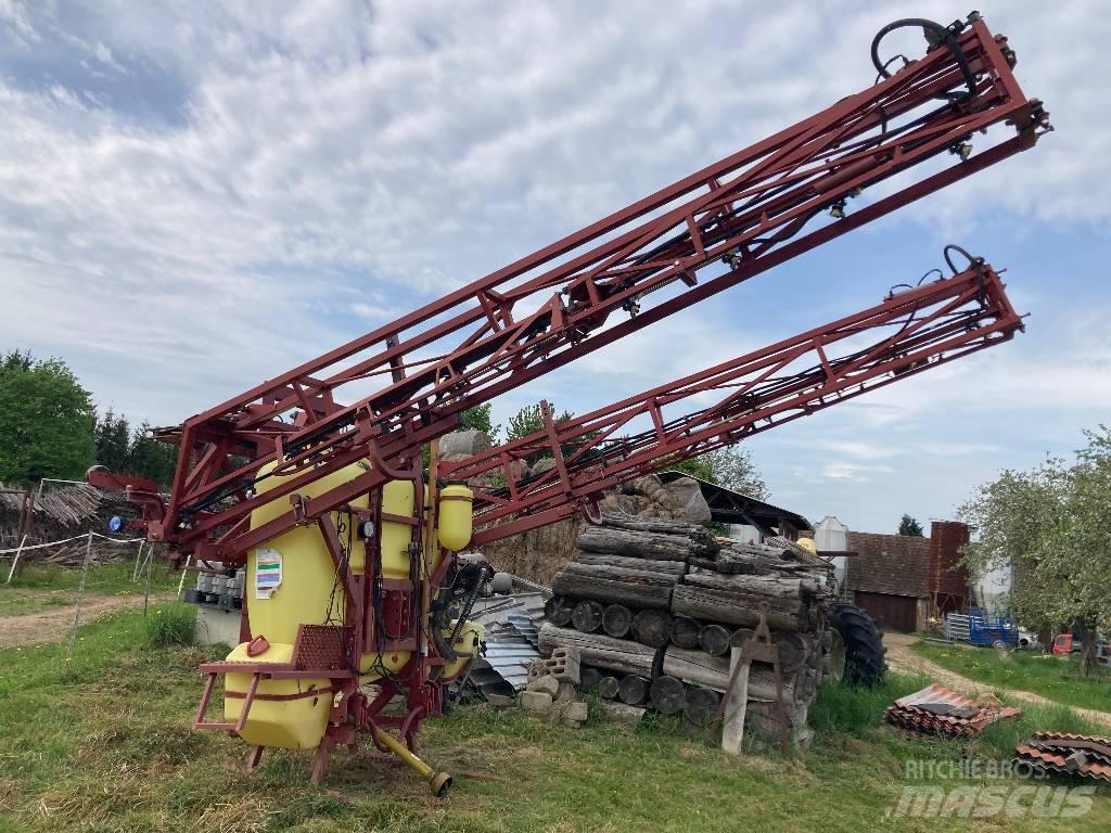 Hardi Mega 1000 悬挂式喷雾机