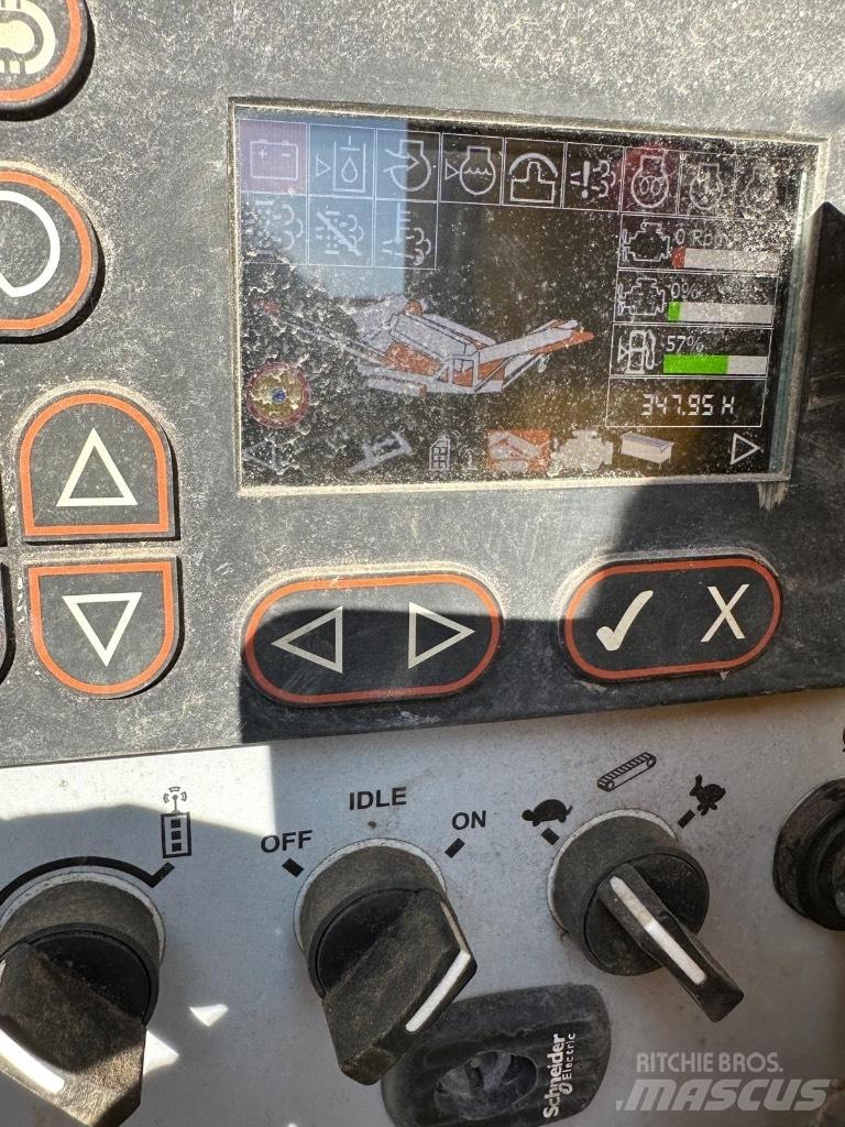Rubble Master HS5000 移动式筛分机
