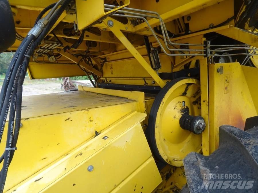 New Holland TC 54 联合收割机