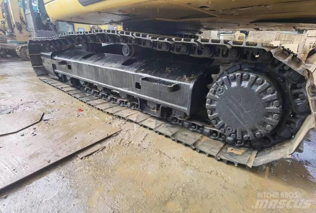 CAT 320CL 履带挖掘机