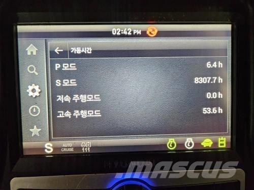 Hyundai HX 60 小型挖掘机