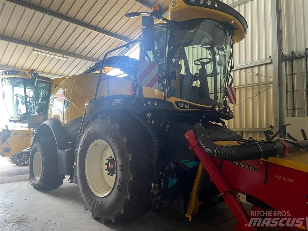 New Holland FR550 自走式青贮饲料收割机