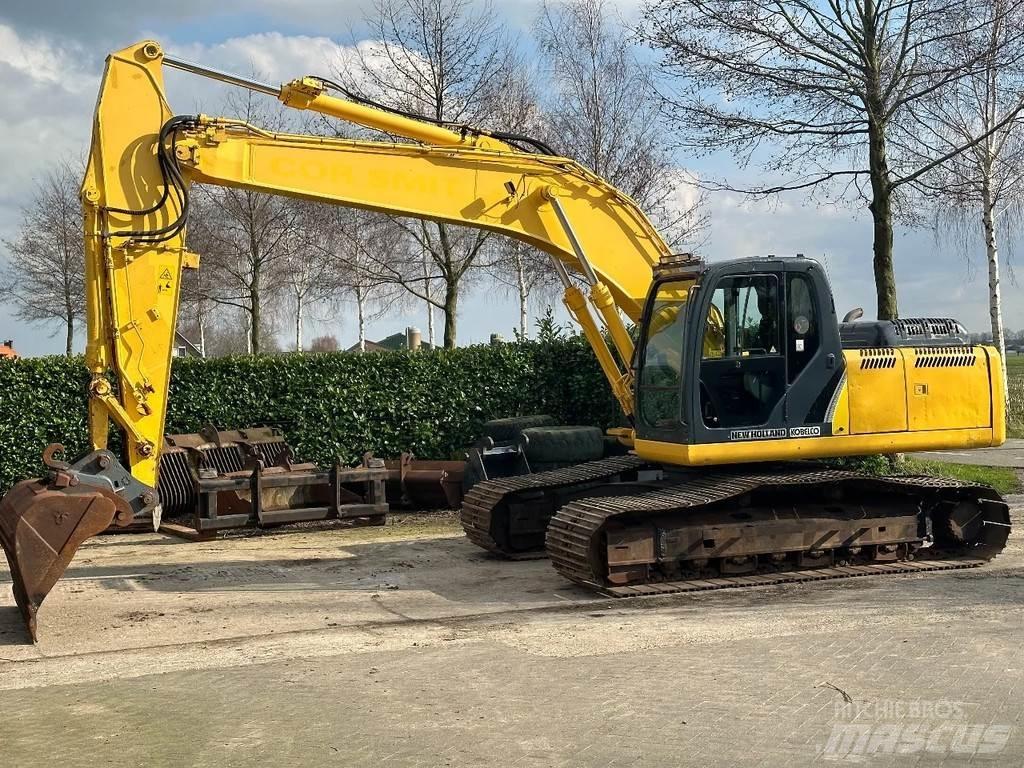 New Holland E215 履带挖掘机