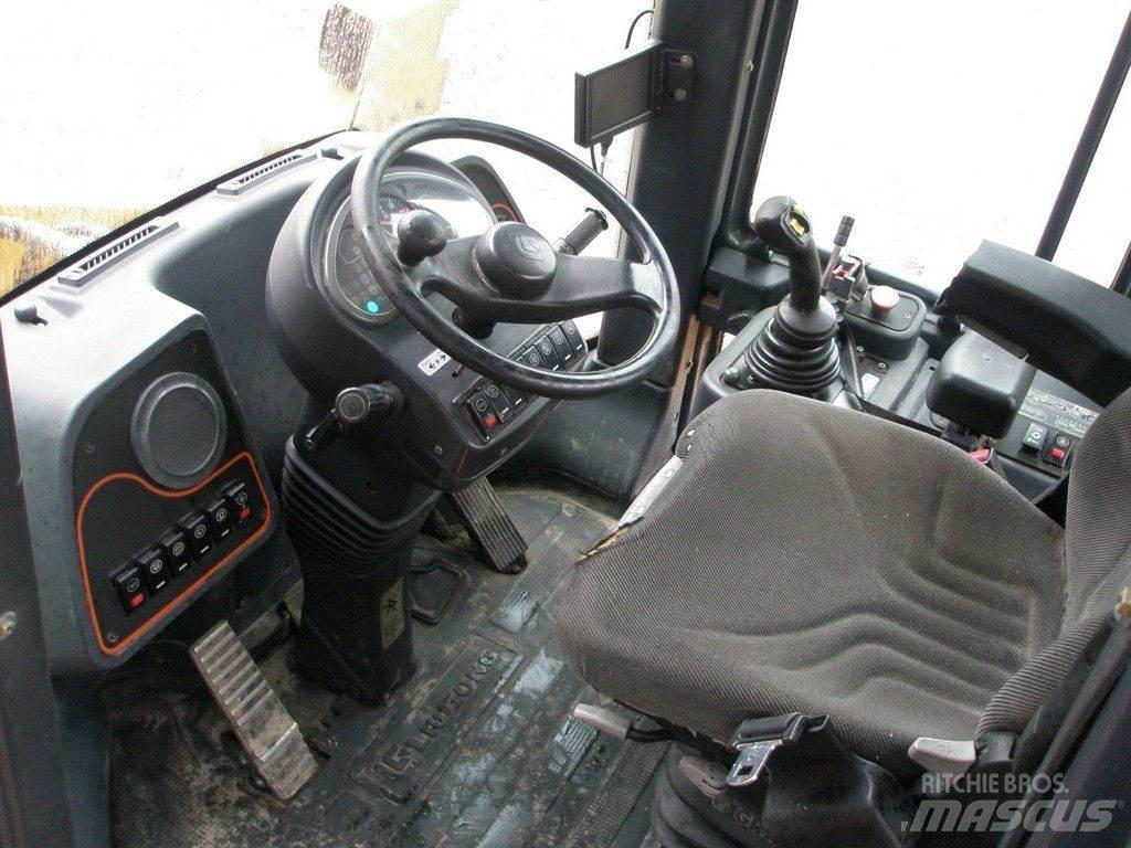LiuGong CLG856-3 轮式装载机