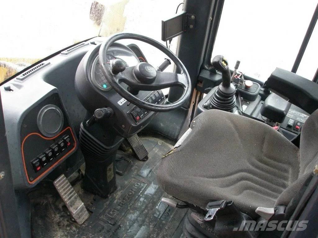 LiuGong CLG856-3 轮式装载机