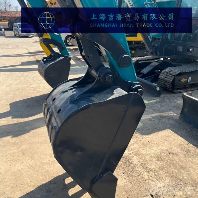 Sunward SWE 80 小型挖掘机