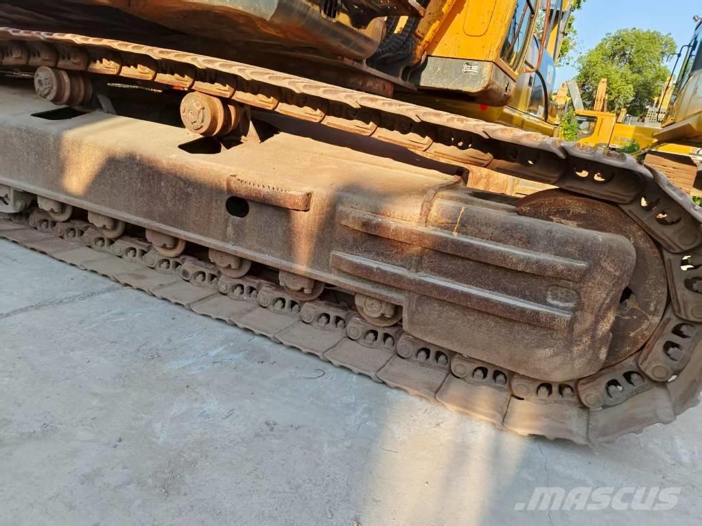 Hyundai R300LC-9S 履带挖掘机