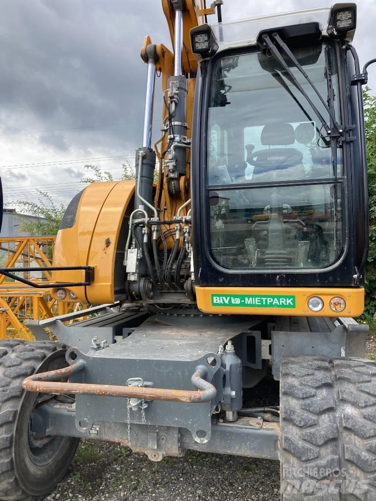 Liebherr A 918 轮式挖掘机