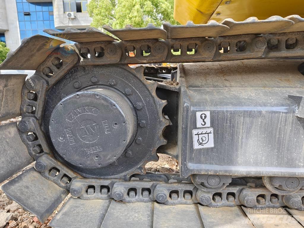 Komatsu PC 130-7 履带挖掘机