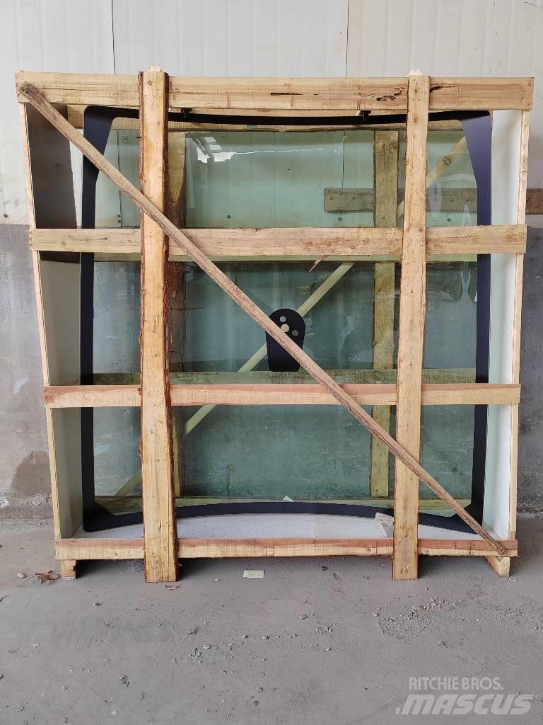 CLAAS Front window 驾驶室与内部