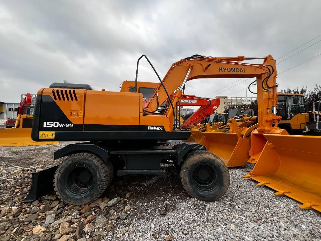 Hyundai 150W-9 轮式挖掘机