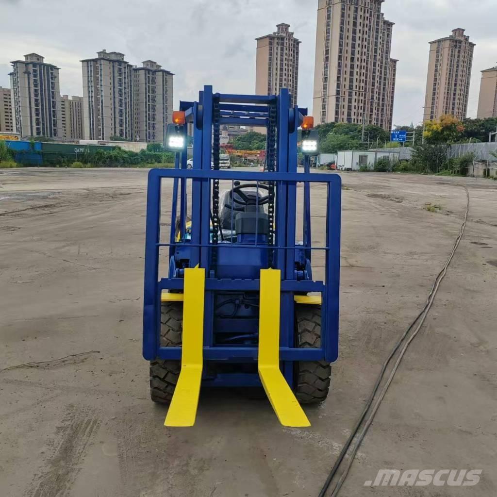 Komatsu FD 30 T-17 柴油叉车