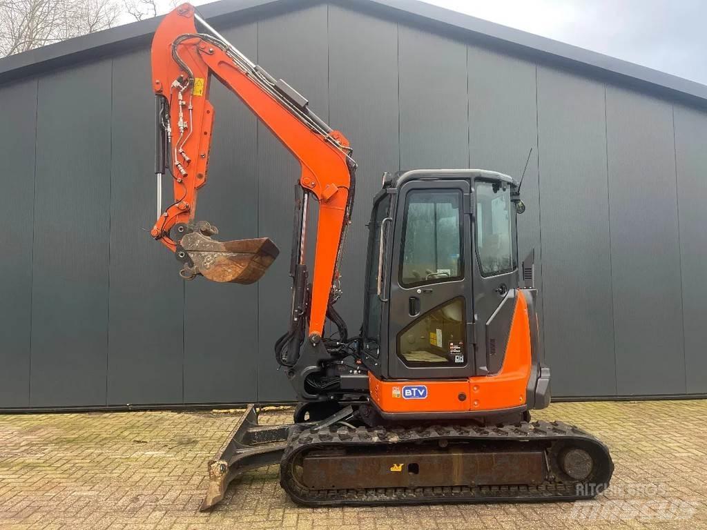 Hitachi U55-5a 小型挖掘机