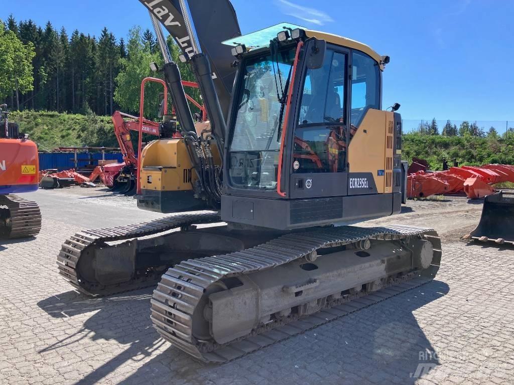 Volvo ECR235EL 履带挖掘机