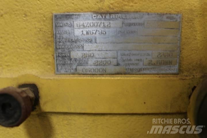 CAT D 6 C Ripper 履带式推土机