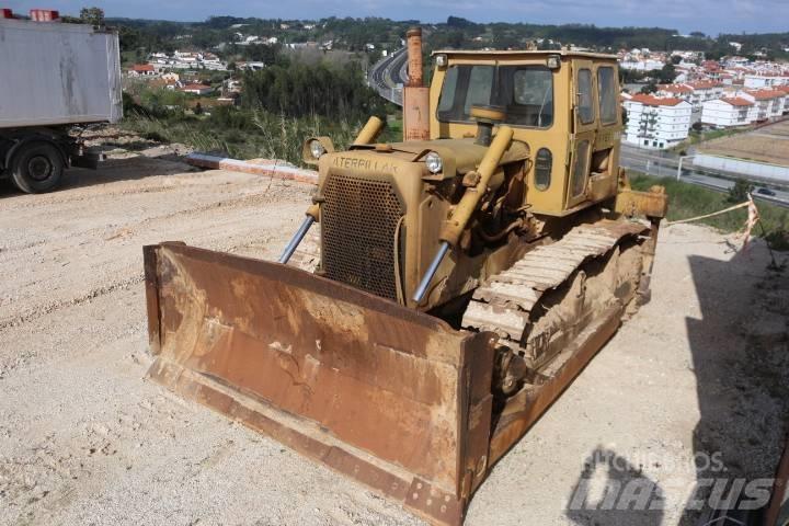 CAT D 6 C Ripper 履带式推土机