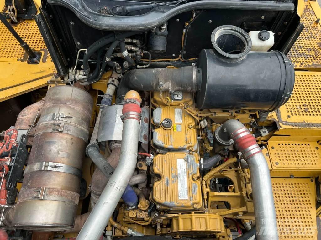 CAT 735 | 735B 铰接式自卸车
