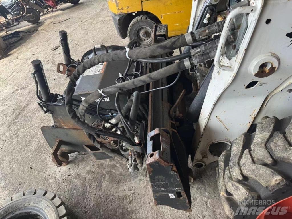 Bobcat S 750 滑移装载机