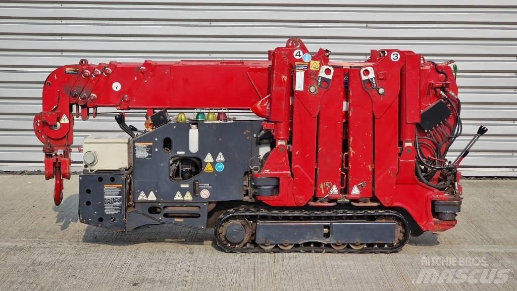 Unic URW-295 轻小型起重机
