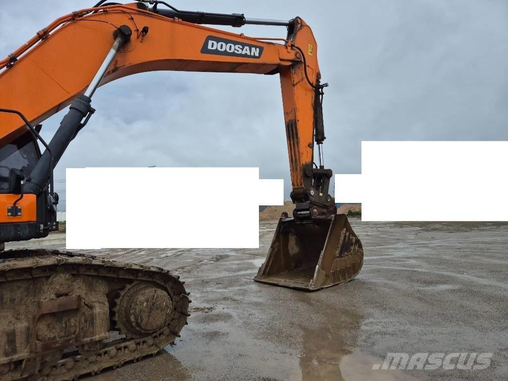Doosan DX550LC-7 履带挖掘机