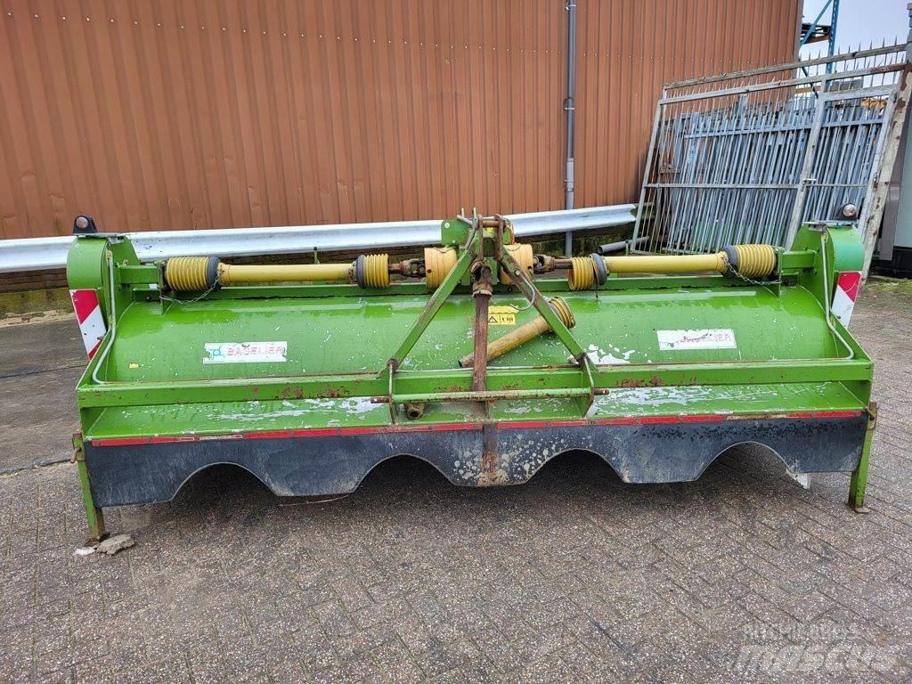 Baselier LKB 320 汽车