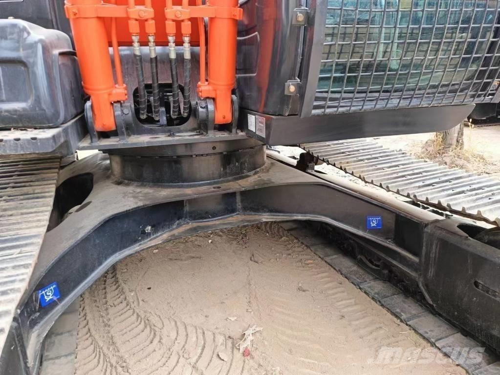 Hitachi ZX120-6 履带挖掘机